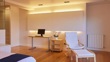 Căn hộ, 4 phòng ngủ, hiên, quang cảnh vườn | Nội thất