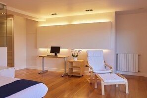 Căn hộ, 4 phòng ngủ, hiên, quang cảnh vườn | Nội thất