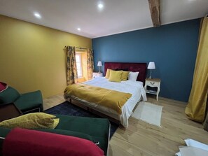 4 bedrooms, WiFi, bed sheets