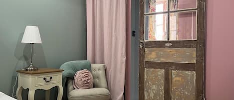 4 habitaciones, wifi y ropa de cama