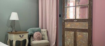 Four beautiful rooms above an Artisan Bakery in Flavigny-sur-Ozerain, heaven