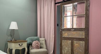 Four beautiful rooms above an Artisan Bakery in Flavigny-sur-Ozerain, heaven