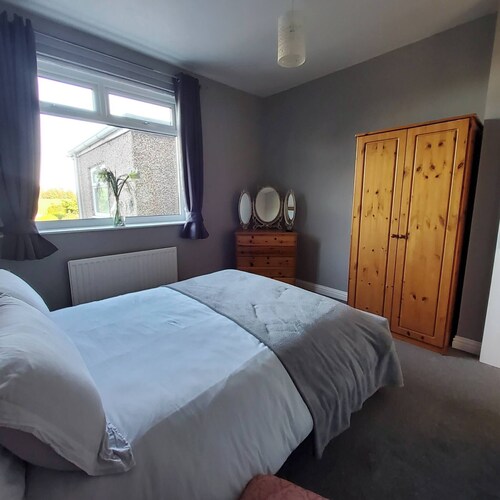 Room-peaceful Village Retreat