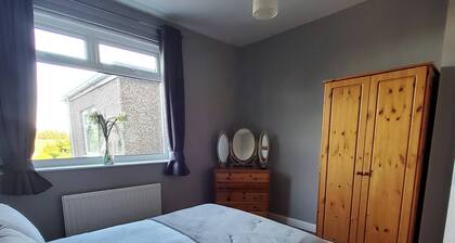Room-peaceful Village Retreat