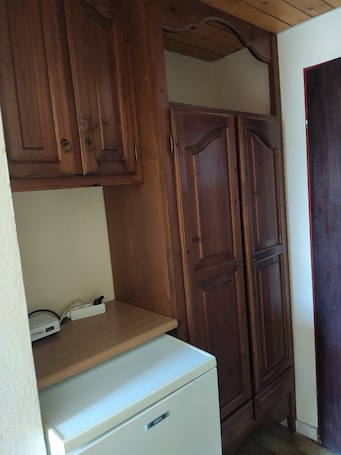 Interior. Nicolas