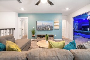 Living area - Game Room/SPA/Themed Bedrooms/Storey Lake 22088 (Kissimmee)