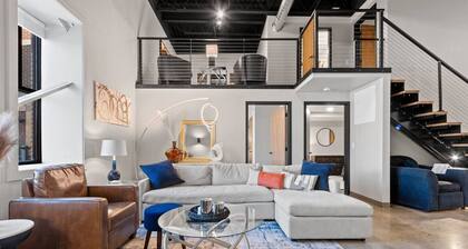 The Moderne at 216 - Downtown GB & KI Convention