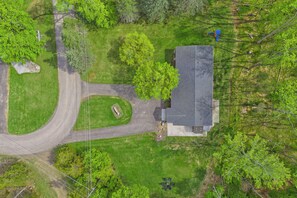 Exterior - Catskills getaway with all modern comforts (Kerhonkson)