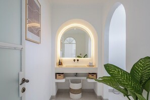 Bathroom - Mediterranean 3BR Villa Near Fins Beach (Canggu)