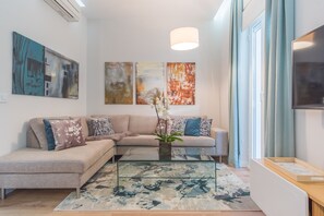 Living area - Stylish Apartment on Ortega y Gasset – Salamanca (Madrid)