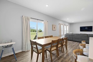 Dining - The Creation Station – 5BDR (Walton)