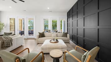 House, Multiple Beds (Paddle Pointe) | Interior