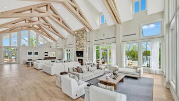 House, Multiple Beds (Paddle Pointe) | Executive lounge