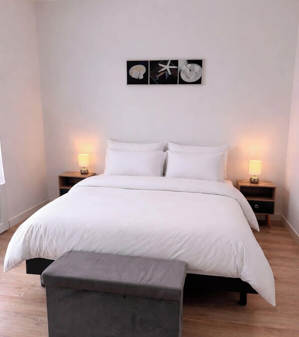 4 bedrooms, iron/ironing board, WiFi - Tranquiloue - Grand Gite Familial 10min Puy du Fou (Les Epesses)