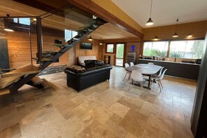 Interior - L'Atelier - Cosy & modern, terrace near nature (Rives-du-Loir-en-Anjou)