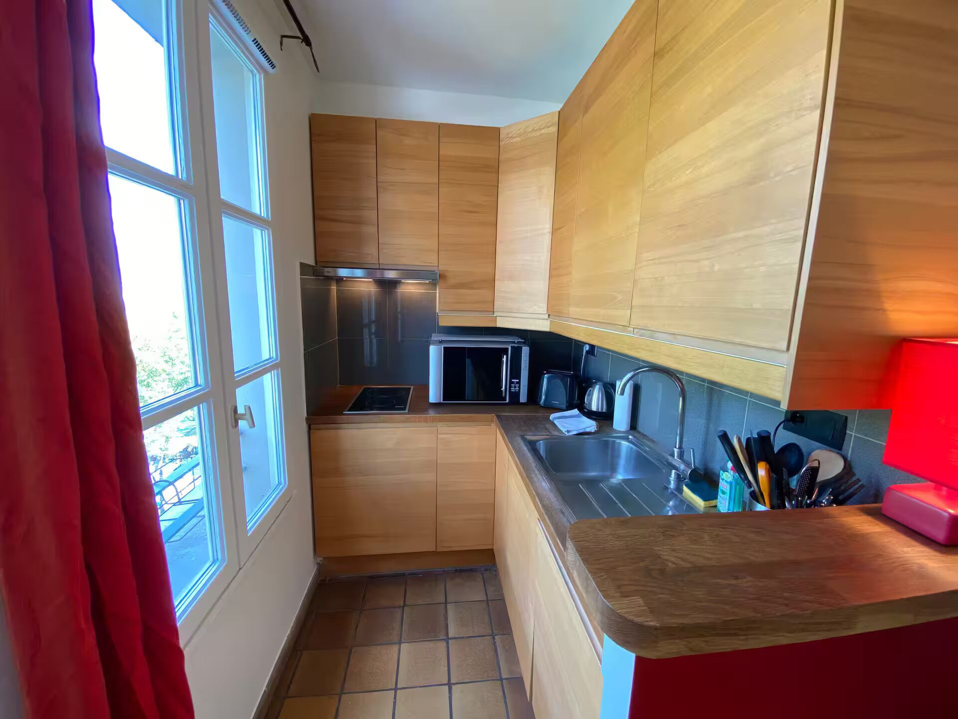 Mini-fridge, microwave, stovetop, dishwasher