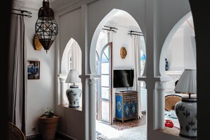 Deluxe Suite, Balcony, City View | Interior - Lalla Soulika (Tanger)