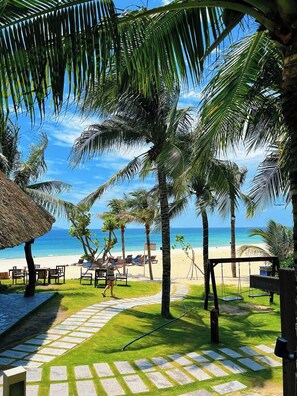 Beach bar - THE ARENA CAM RANH (Cam Ranh)