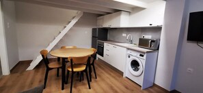 Private kitchen - Mairyren luxury apartment (Ano Siros)