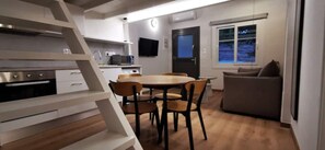 Dining - Mairyren luxury apartment (Ano Siros)