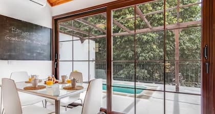 A modern Canarian house