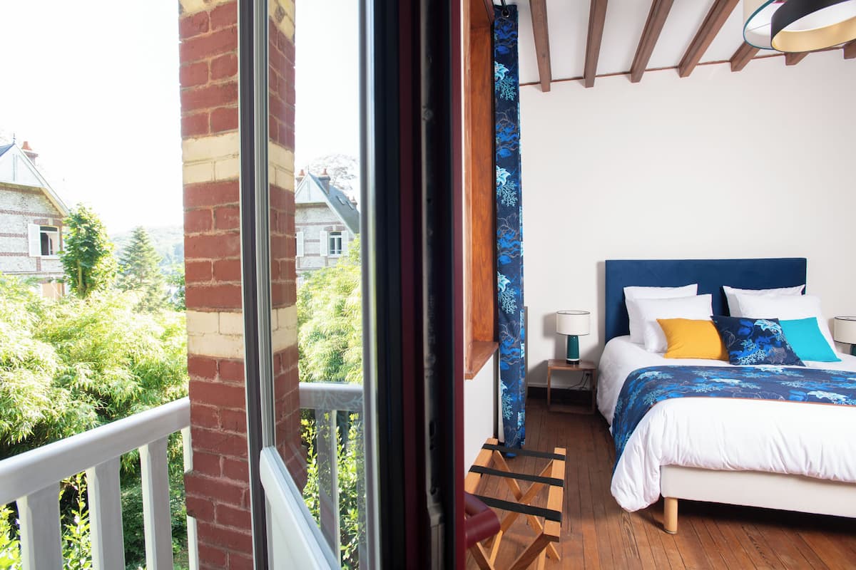 Deluxe dubbelrum - utsikt mot trädgården