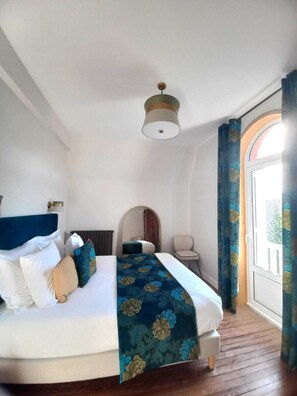 Habitación doble superior, vistas al jardín | Cortinas opacas y wifi gratis