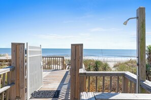 Property grounds - NEWLY RENOVATED Beautiful Oceanfront Condo on West End! (Ocean Isle Beach)