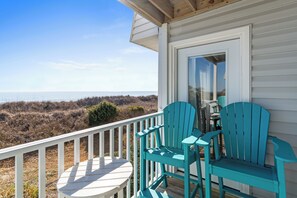 Property grounds - NEWLY RENOVATED Beautiful Oceanfront Condo on West End! (Ocean Isle Beach)