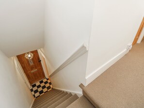 Interior - 4 Copse Lane (Freshwater)