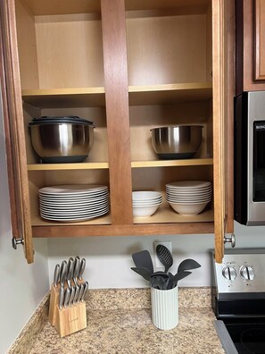 Micro-ondas, fogão, cooktop, lava-louças