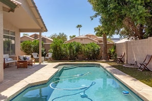 Pool - Heated Pool Chandler Home & Chef's Kitchen! (Chandler)