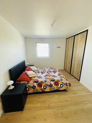 1 sovrum, strykjärn/strykbräda, sängkläder och rullstolsanpassning