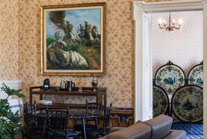 Presidential Studio Suite, Balcony, City View | Dining - Palazzo Giangreco (Avola)