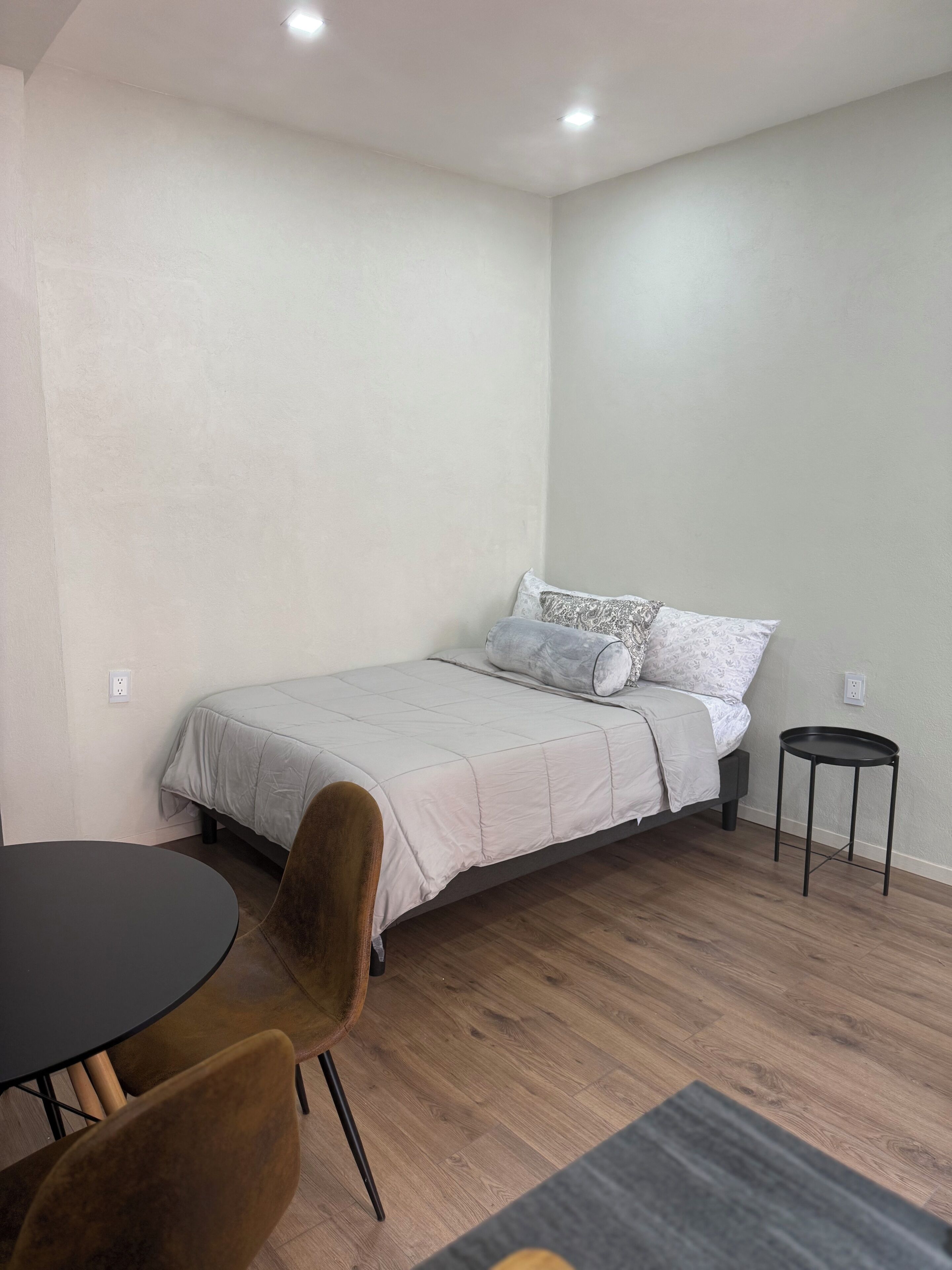 7 bedrooms, free WiFi, bed sheets