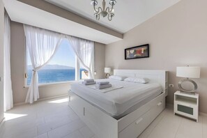 Room - Serenity by the Sea Duplex | Bougainville Resort by PikHost (Sarandë)