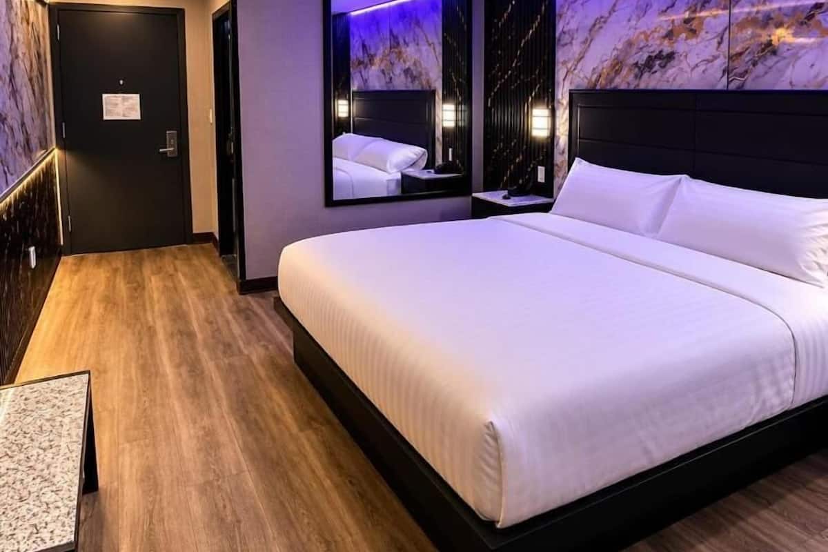 Habitación doble Deluxe, 1 cama Queen size | Escritorio y wifi gratis