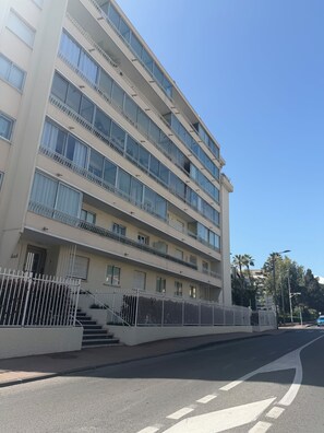 Exterior - Vrbo Property (Cannes)