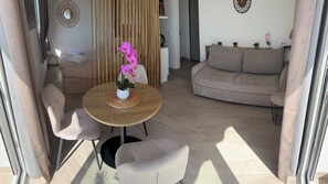 Interior - BEAUTIFUL STUDIO SLEEPS 4 SEA VIEW CANNES (Cannes)