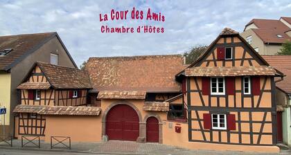 La Cour des Amis - Guest Room