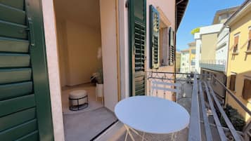Deluxe Room, Balcony | Terrace/patio