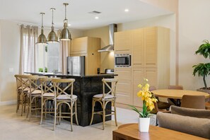 Dining - Chic 3BR Retreat, Patio with BBQ, all suites (Four Corners)