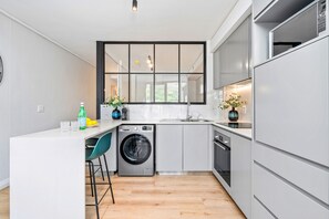 Apartment (1 Bedroom) | Interior - The Cedar 202 (Cape Town)