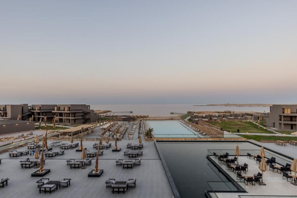 2 outdoor pools, pool umbrellas, sun loungers