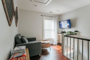 TV, peis og fotballspill