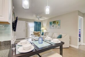 Interior - Indoor Outdoor Pools, Balcony and Fenced Yard, Walk to Beach (Ocean City)