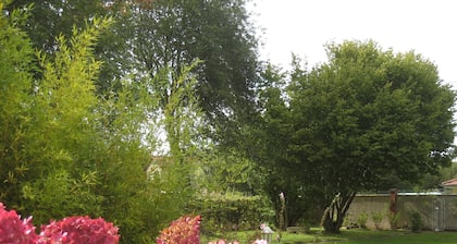 Chambre dâhĂŽtes « Les Charmilles - Chambre Bleue »