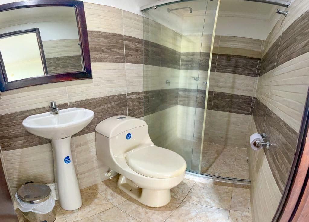 Double Room | Bathroom | Towels, soap, toilet paper
