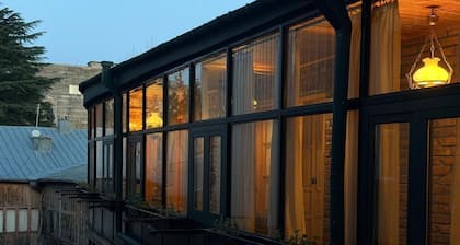 Hotel Commune 1889