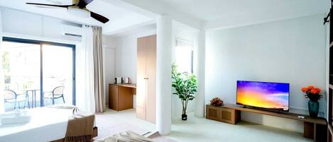 In-room safe, laptop workspace, free WiFi